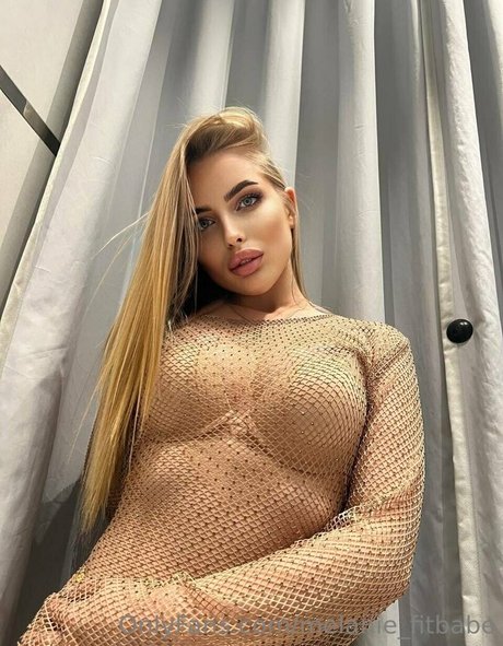 melanie fitbabe nice model photo