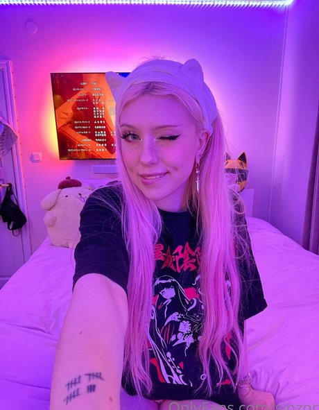 sinzor nudes star photo