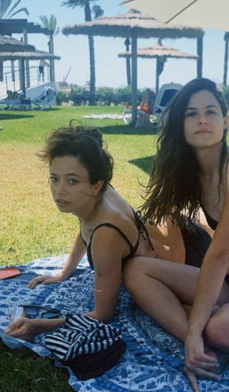 makeup artist onlyfans sexy picture