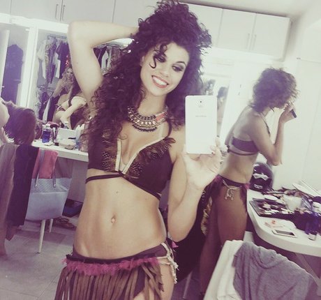 Ariadna Hafez star erotic pics