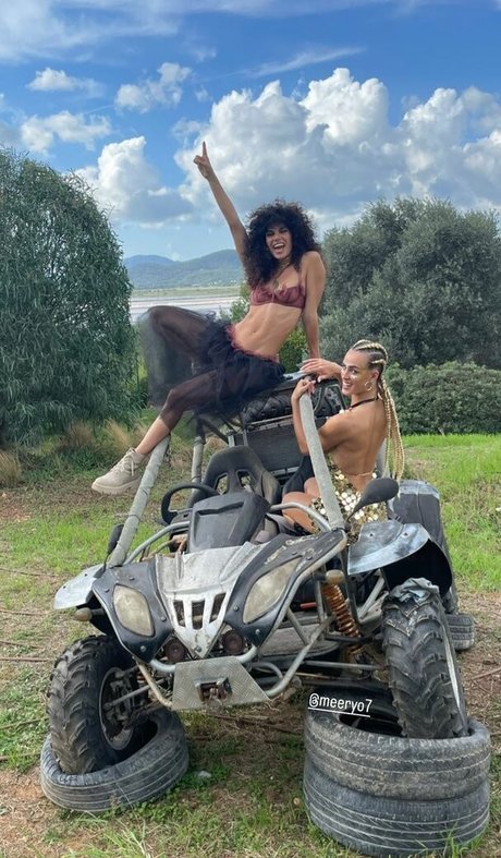 blonde shemale onlyfans sexy nude img