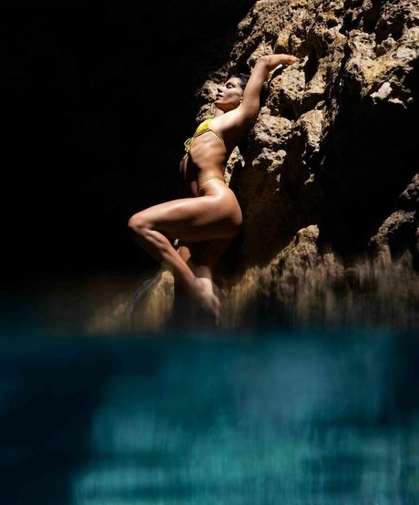 Ariadna Hafez high quality star gallery