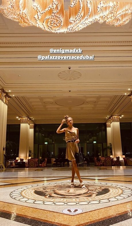 chubby babe onlyfans hot xxx pic