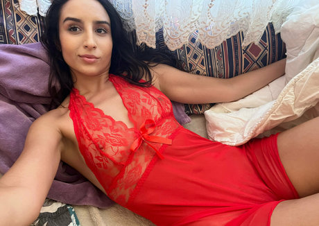 laylaaa944 pornstar adult gallery