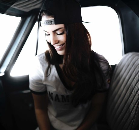 Jessica Lowndes actress picture