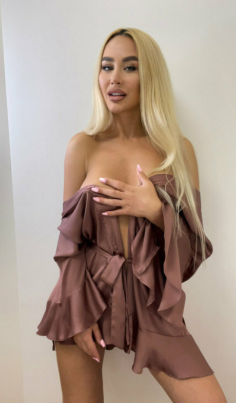 love vera star adult pic