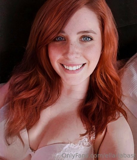 ellariabast pornstar perfect images
