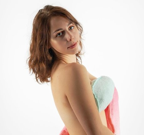 mayaruefree beautiful star pics