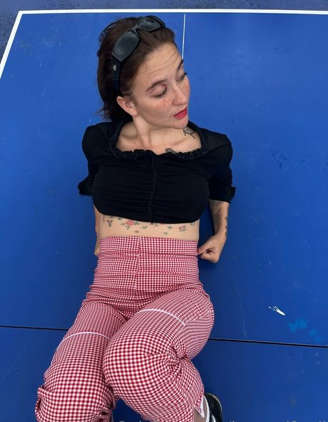 lamamifertil star naked galleries