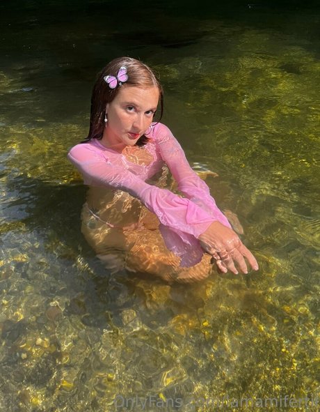 lamamifertil nudes model pictures