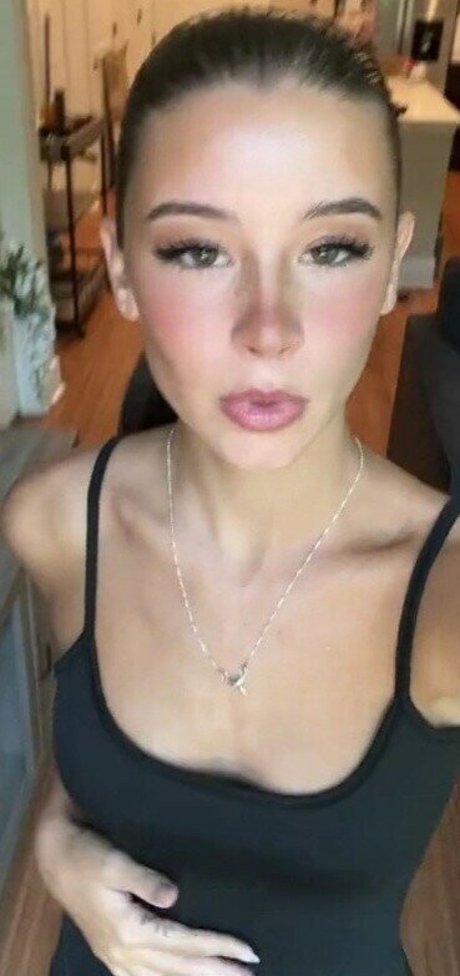 Bitty 01 sexy actress picture