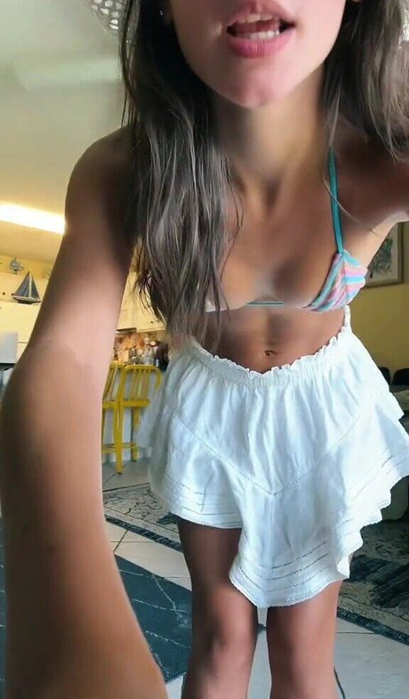 Bitty 01 model top pic