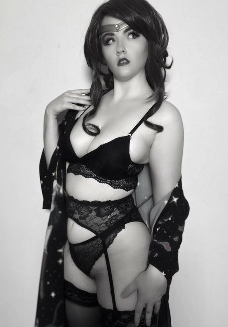 Smmi Dm art actress img