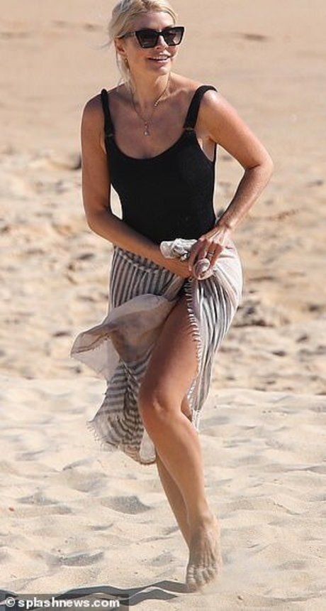 Holly Willoughby star hot gallery