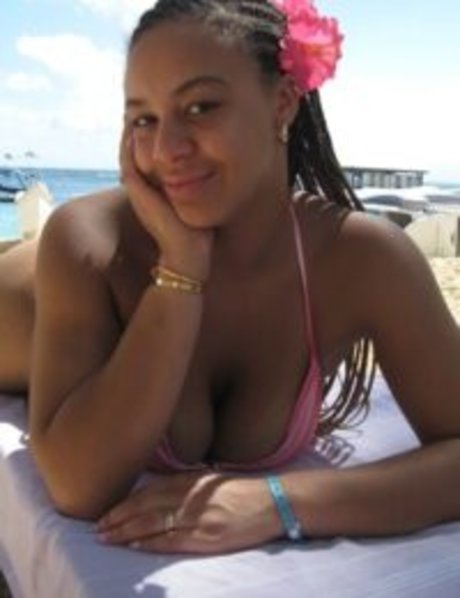 hot mature onlyfans pornographic images