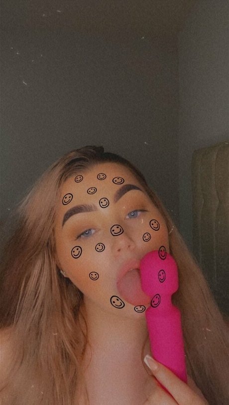 jayjaybooboox model adult image