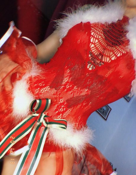 petite slut onlyfans erotic archive