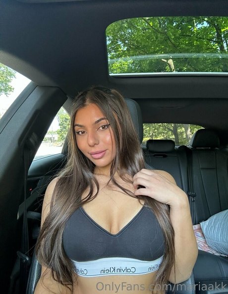 mariaakk sexy star pictures