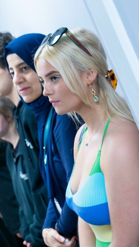 Amelia Eve Gibson pornstar nice pic