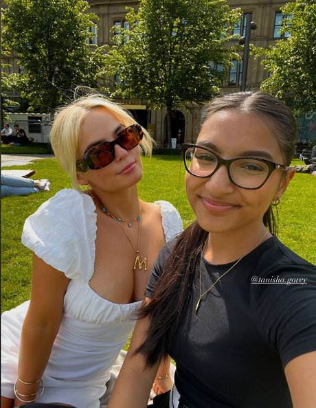 Amelia Eve Gibson perfect pornstar archive