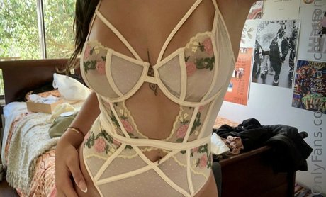 Biancasuttonn xxx model pictures