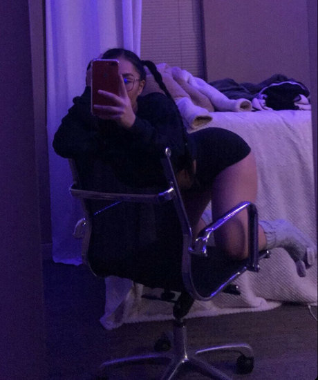 shemale handjob onlyfans nudes archive