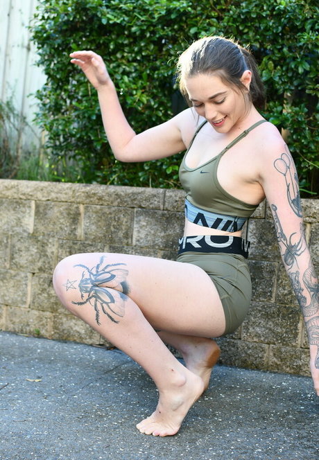 hot mature onlyfans top photo