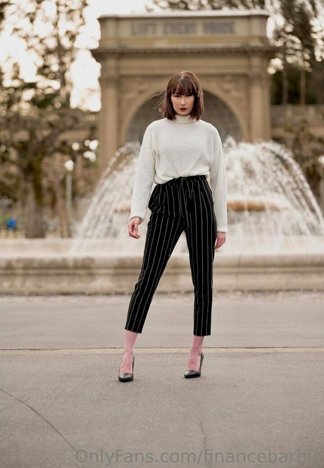 financebarbie art actress img