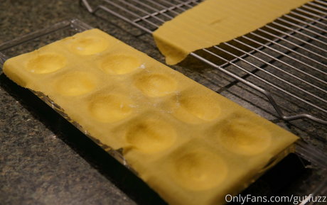 gutfuzz nude actress images