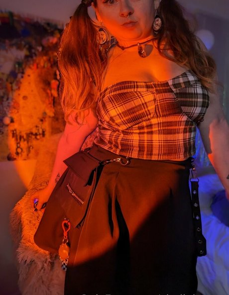 busty mom onlyfans free porn pictures