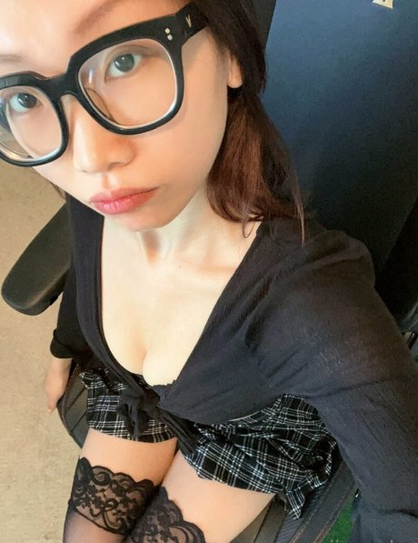thejinnychu star adult pictures