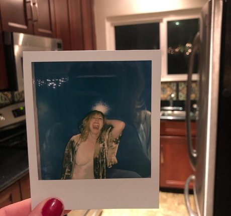 Kari Byron sexy actress photo