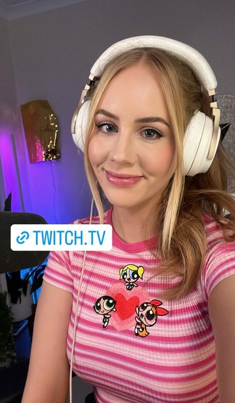 Nalopia free actress pics