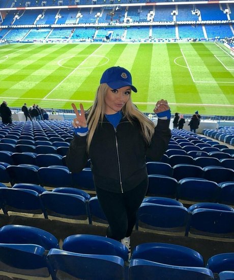 hairy legs onlyfans beautiful nude photos