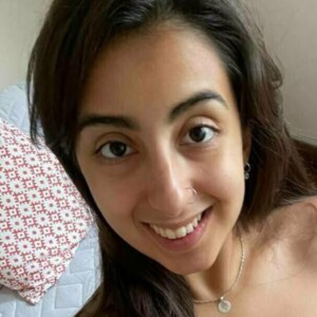 Emma Monteroo art model photos