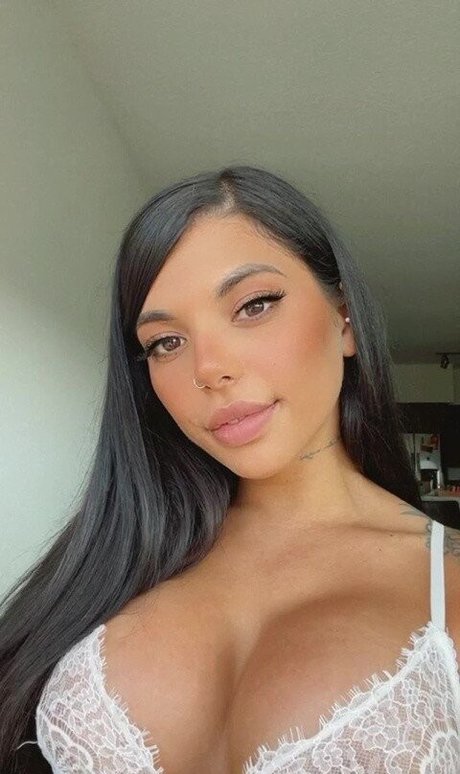 milf glasses onlyfans pretty pic