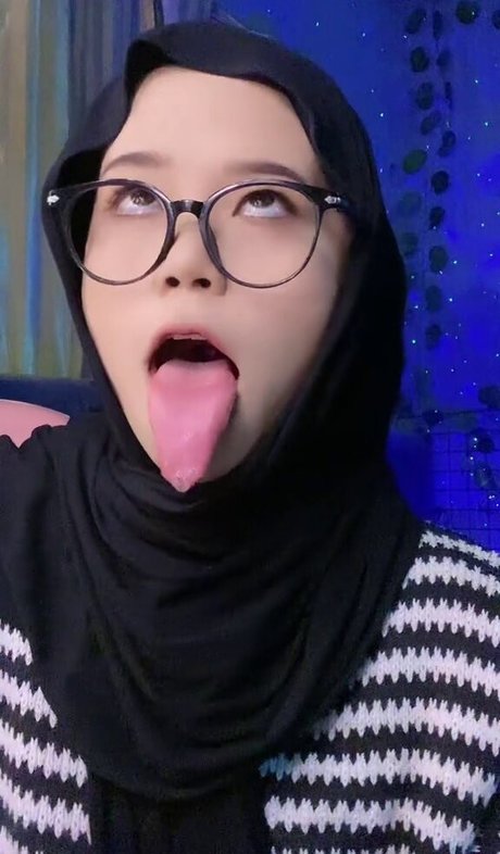 Deraanjela model high quality photo