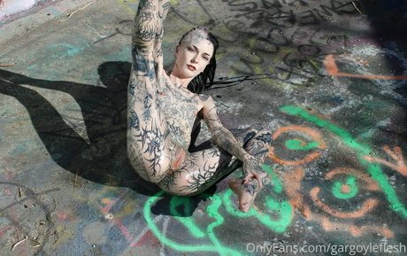 babyskeleton star best pic