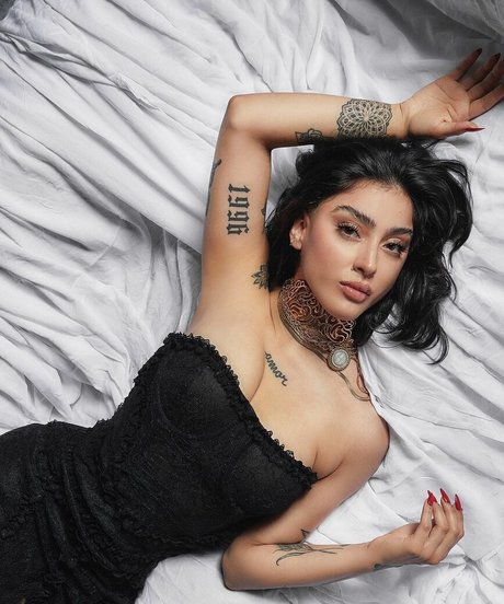 Belenegri pretty model photo