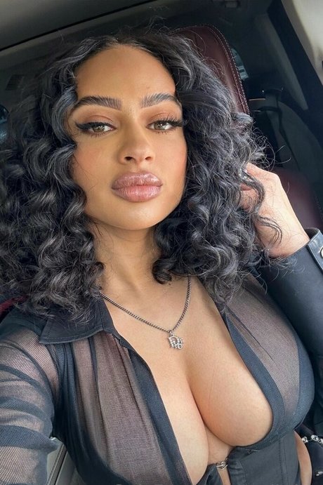 Tori Brixx sexy star images