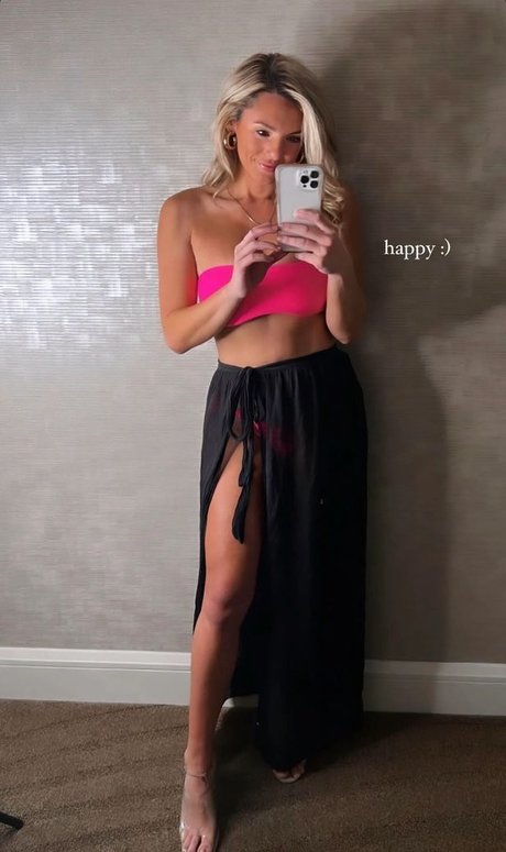 Annie Agar perfect pornstar photos