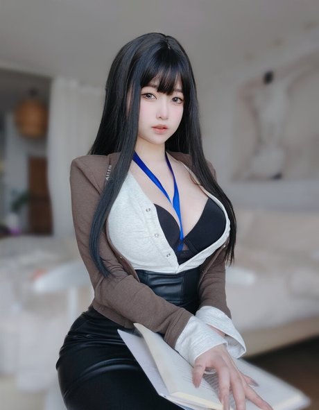 Coty0612 model perfect photos