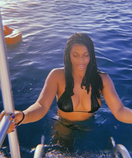 Taylor Rooks sex actress pics