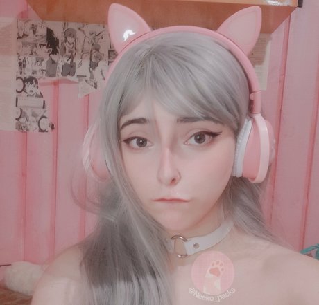 Neeko model nudes picture