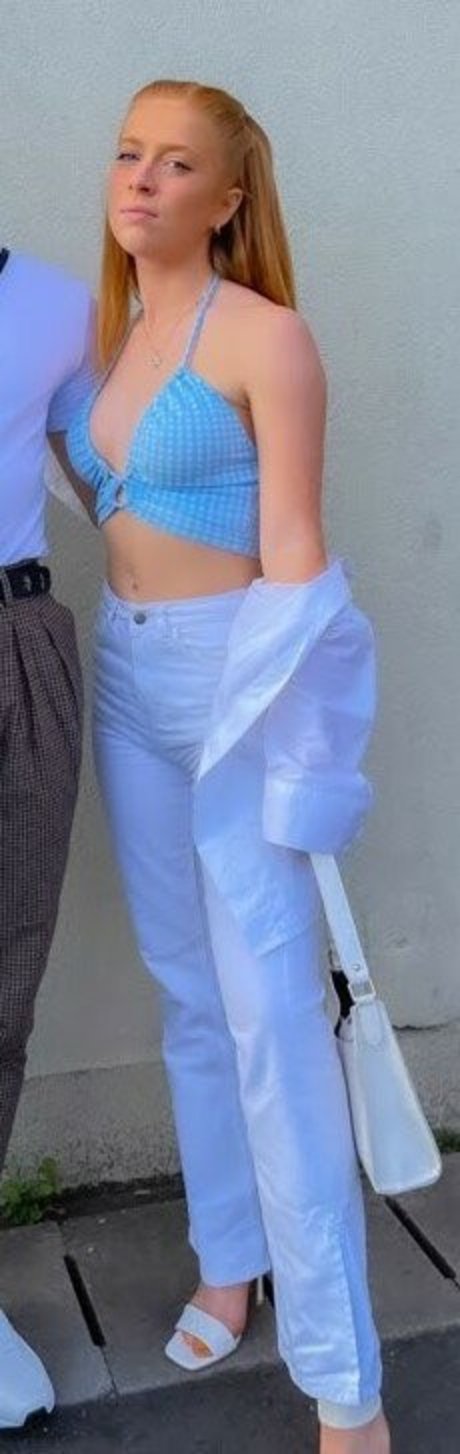 Rosyshimmer star nude pics