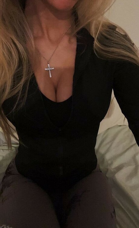 iidaamilda hot model gallery