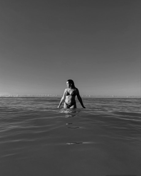 adrianaoficial model sex picture