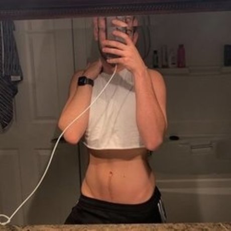 Papi largo pretty actress photo