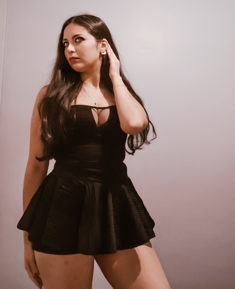 Gatt model nudes image