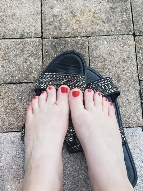 Pretty Feet Magic pornstar sexy photo